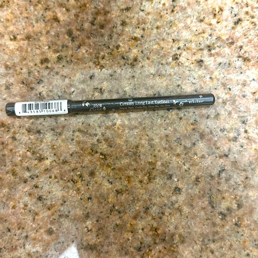 100% Pure black eyeliner